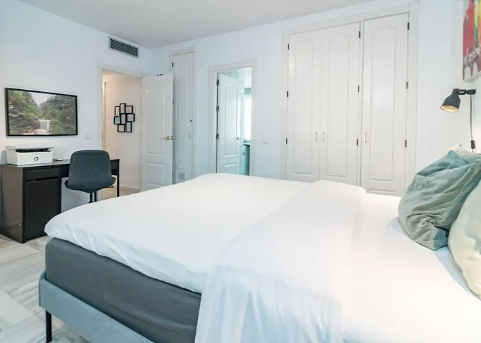 Lnm43- Cozy Close To Puerto Banus