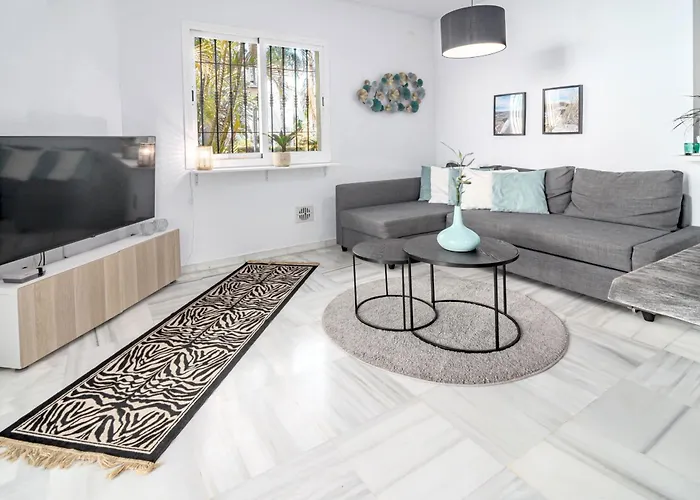 Lnm43- Cozy Close To Puerto Banus *