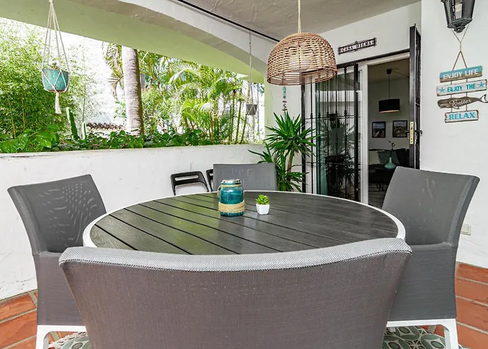 Lnm43- Cozy Close To Puerto Banus